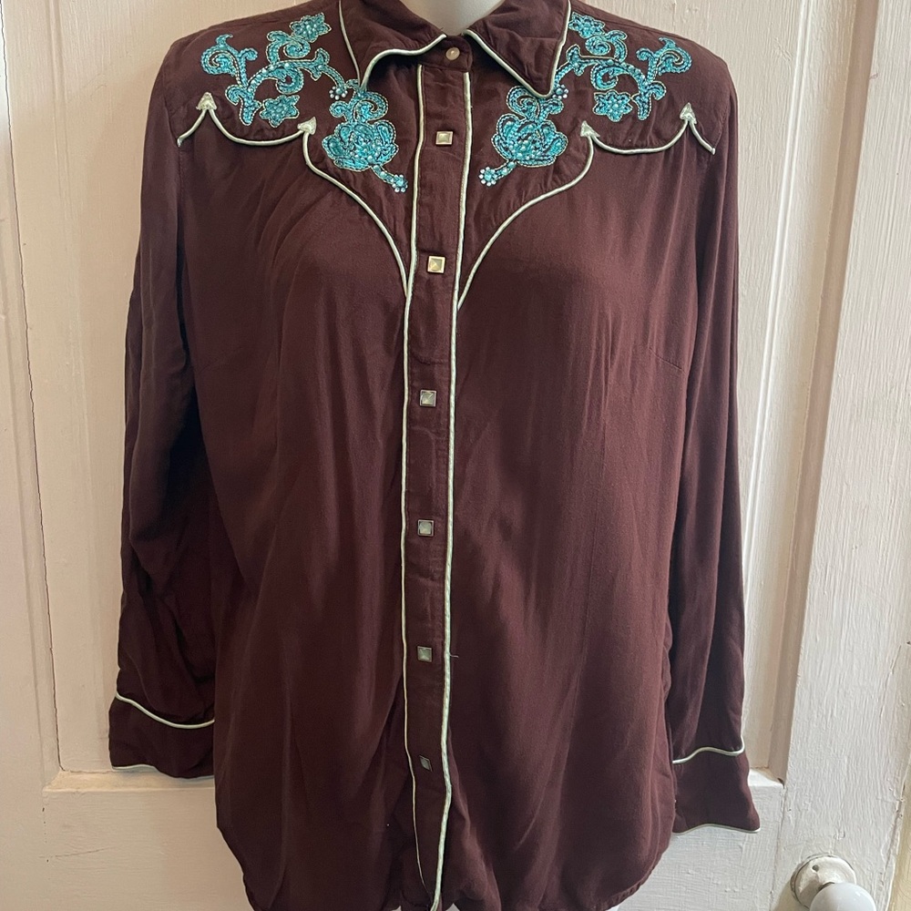 Vintage Wrangler western style button up snap buttons
